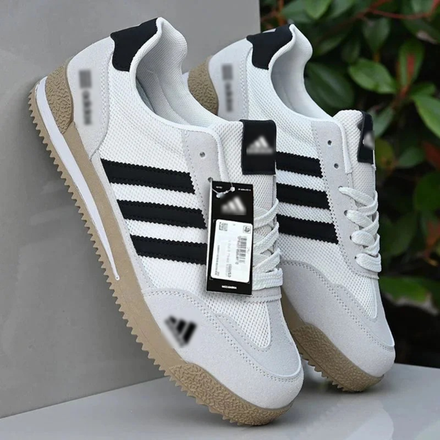 Classic Stride Sneakers